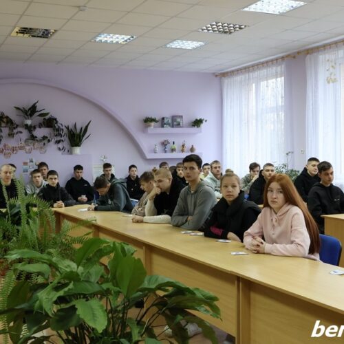 Антинаркотическая акция «Молодёжь против наркотиков. Мы выбираем жизнь» прошла в Большой Берестовице